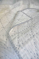 Snow White Kantha Stitch Jaipuri Cotton Quilt – Premium Mul Mul Rajai