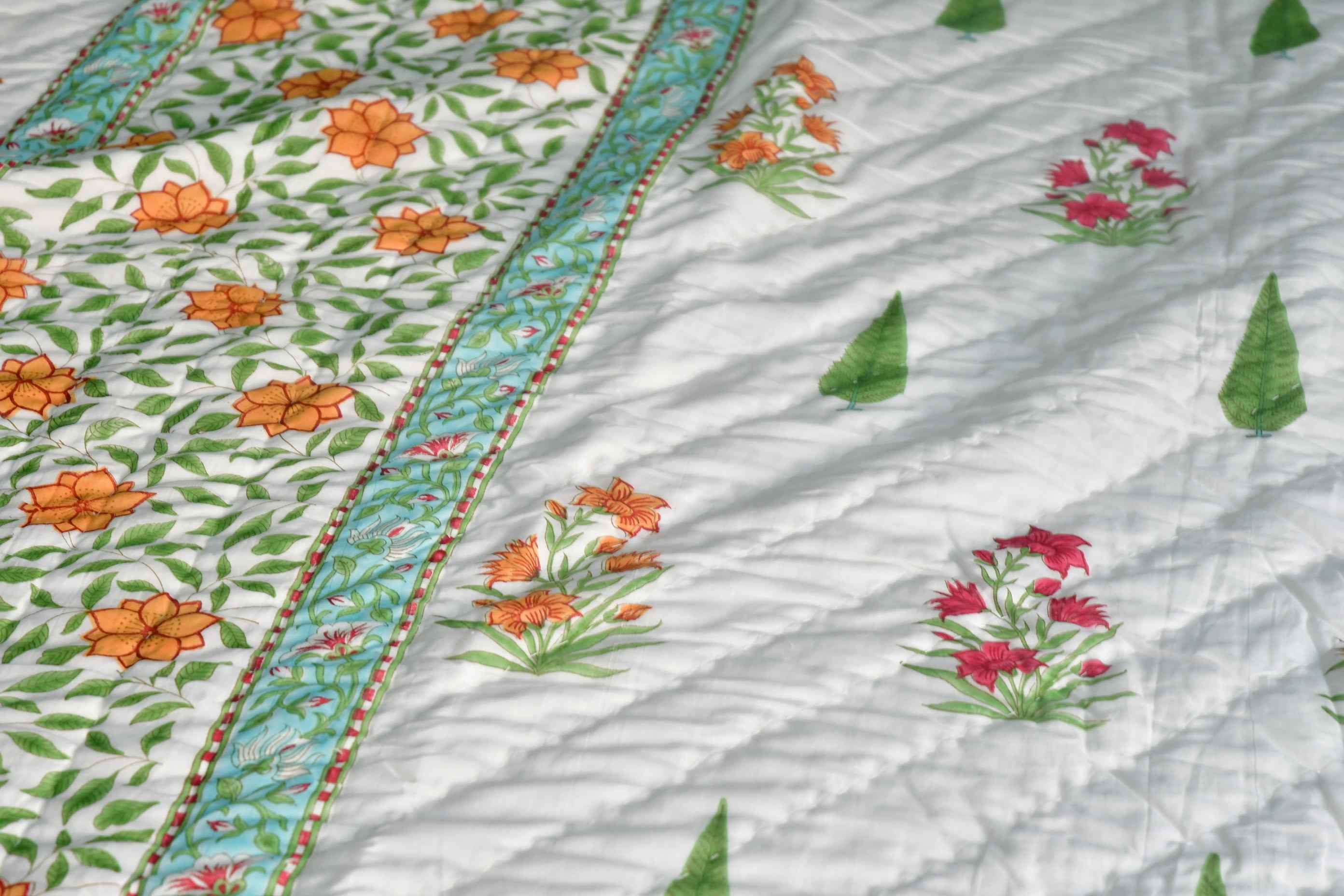 Kesari Baag Quilt, Jaipur Print, Handcrafted