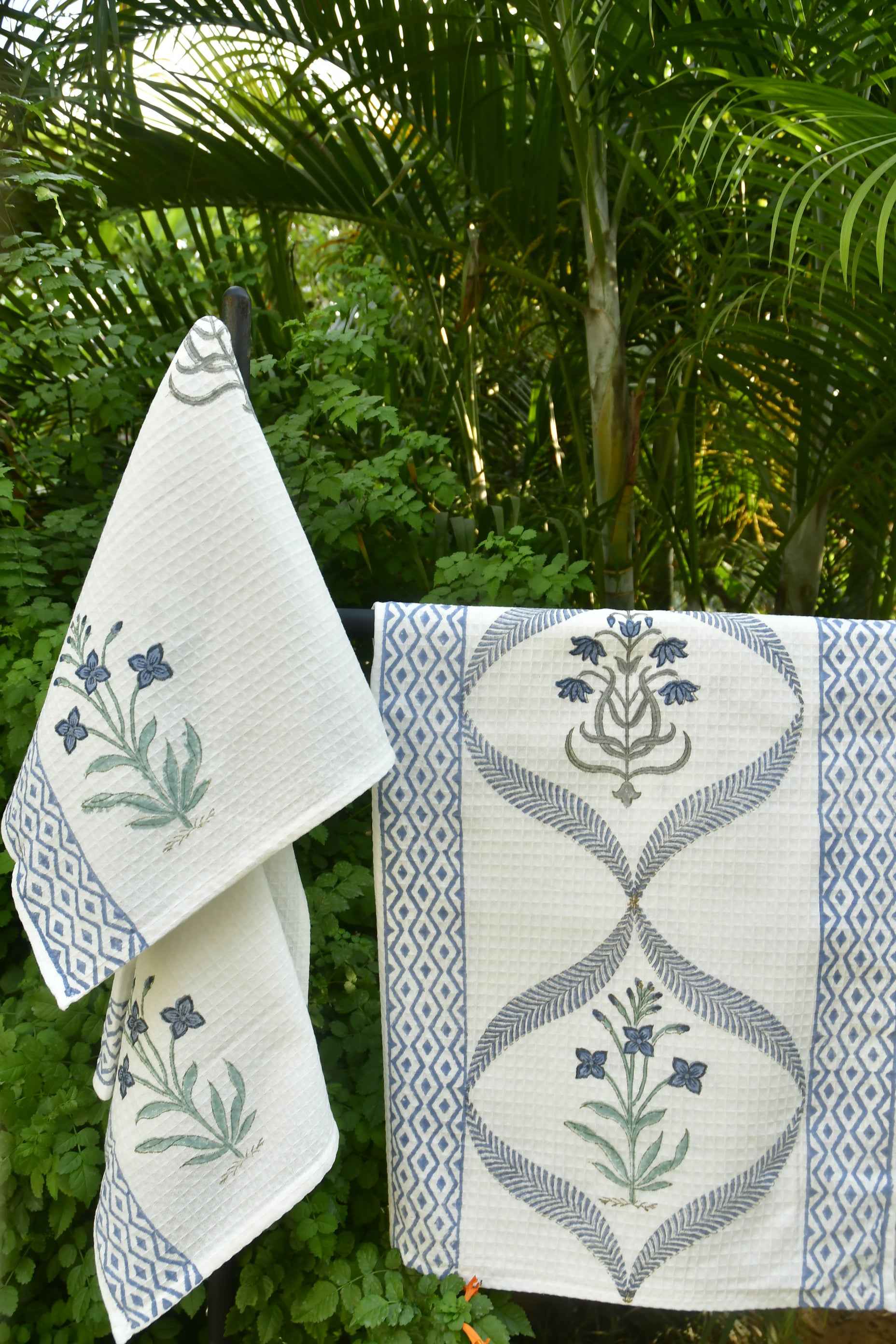 Blue Lily Jaal Bath & Hand Soft Towel