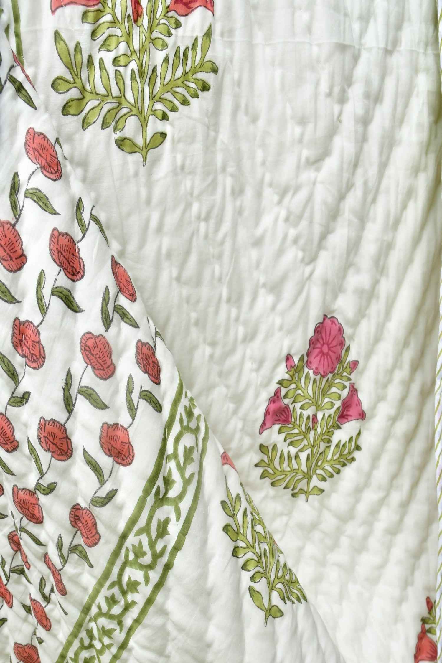Khoobsurat Floral Mul Mul Handblock Cotton Quilt