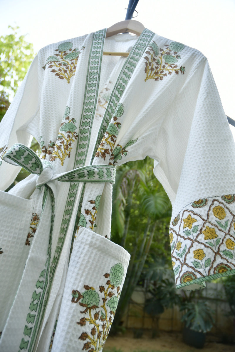 Green jaal buta bathrobe
