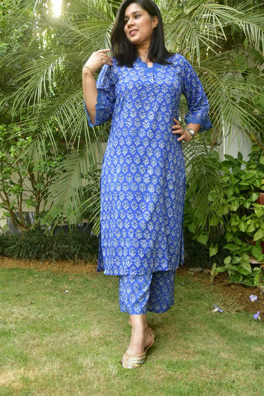 Elegant Grey Buti Blue Bagiya Cotton Kurta Set