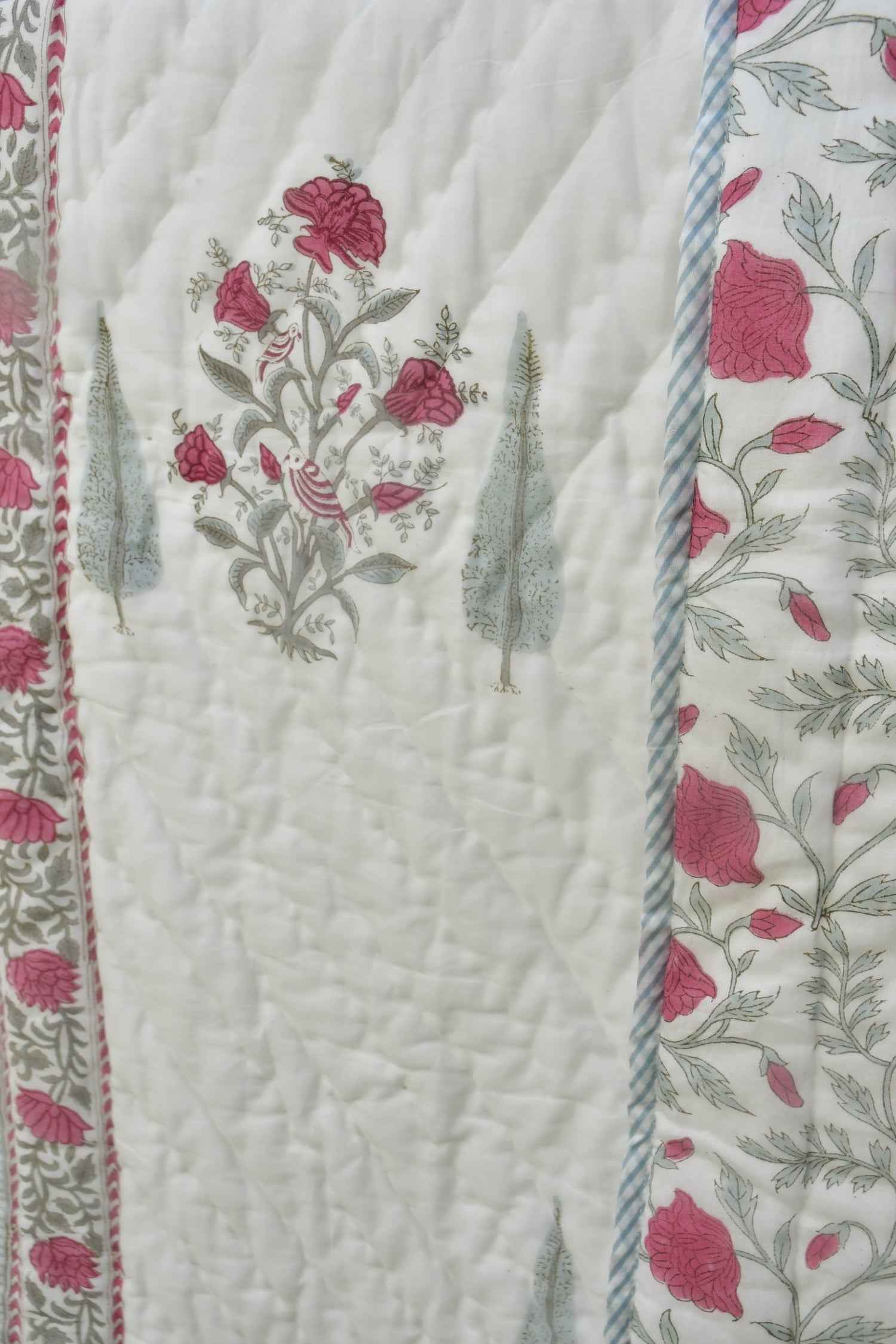 Lovely  Pink Buta With Cypress Leaf Single Quilt