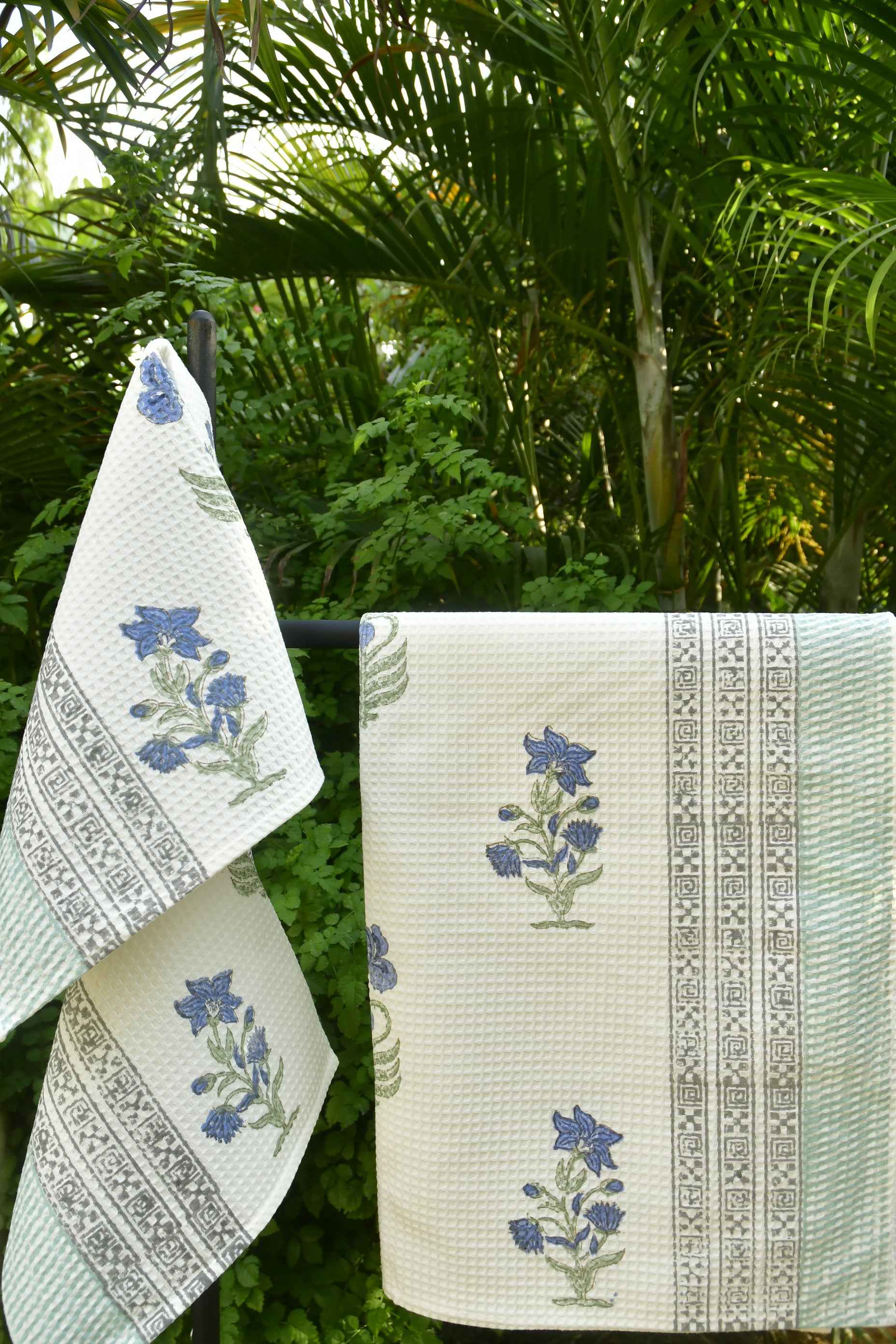 Blue Lily Bath & Hand Towel Set