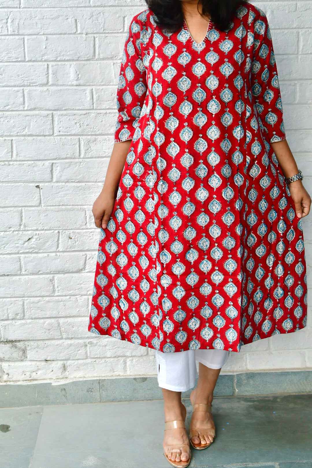 Pretty Red Phiran Kurta : Lightweight, breathable