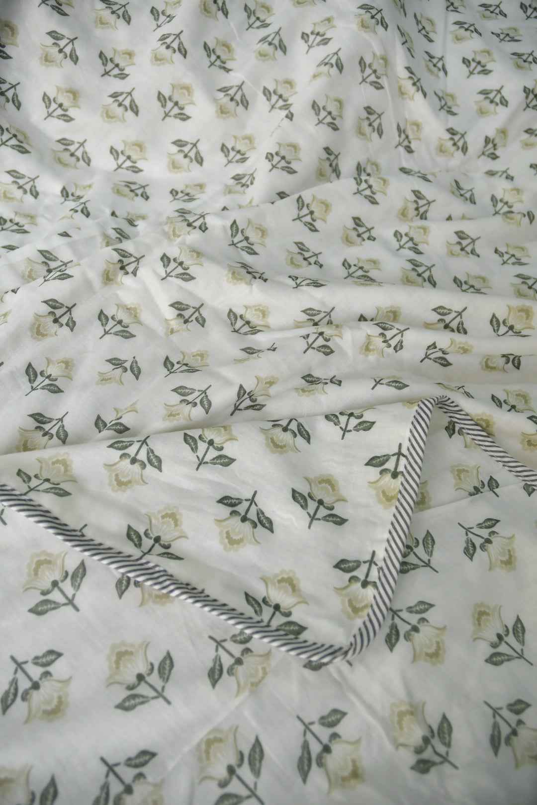 Pastel Yellow Buta on White Mul Mul Dohar