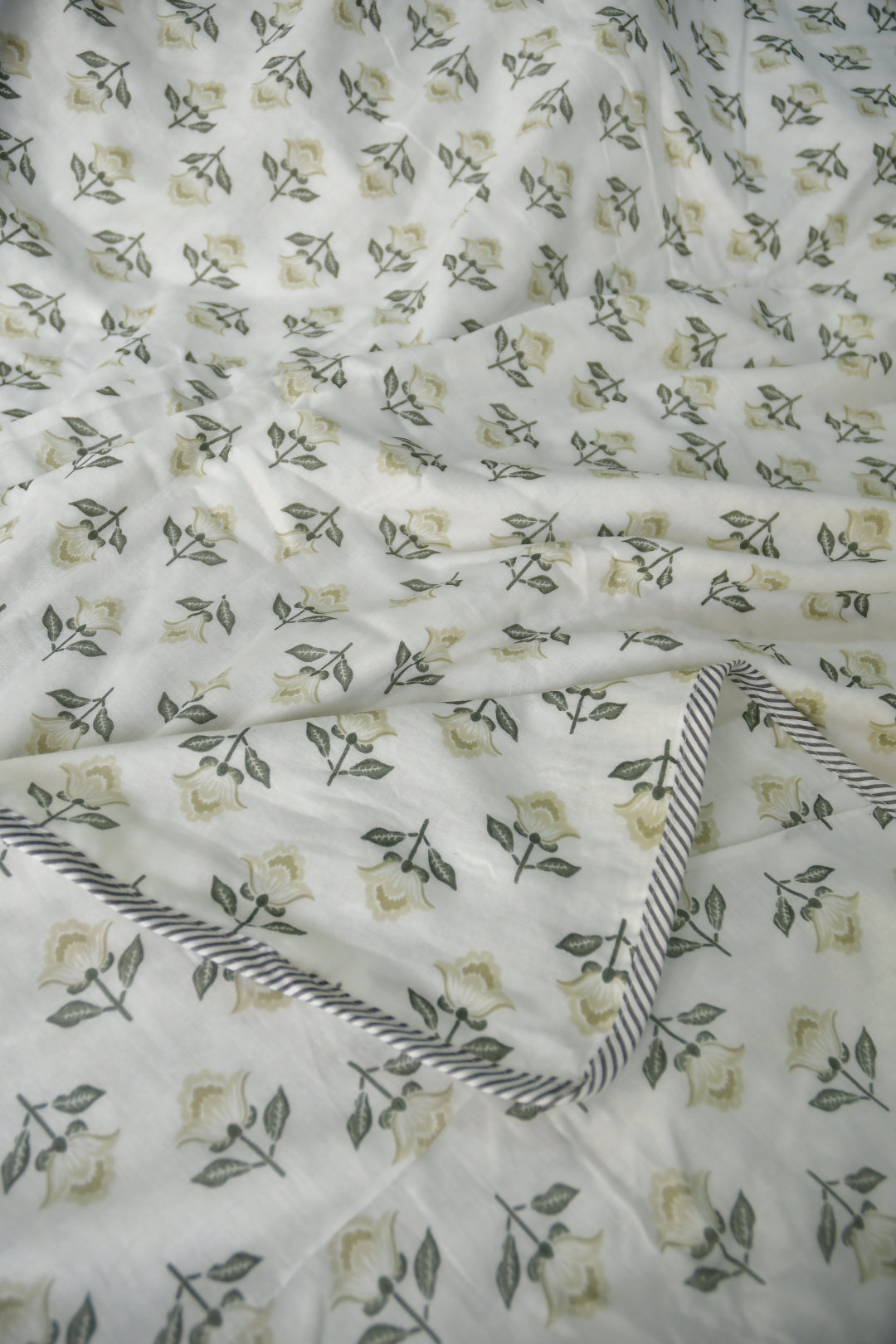 Pastel yellow btw on white dohar