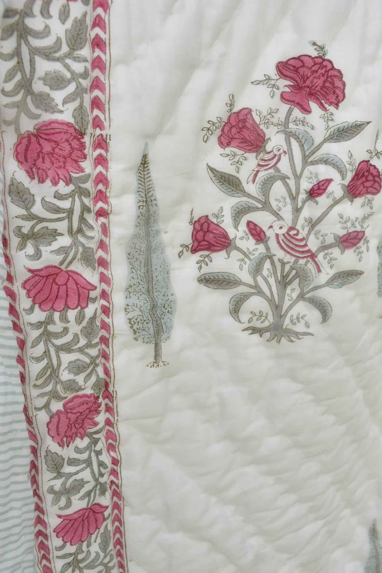 Lovely  Pink Buta With Cypress Leaf Single Quilt