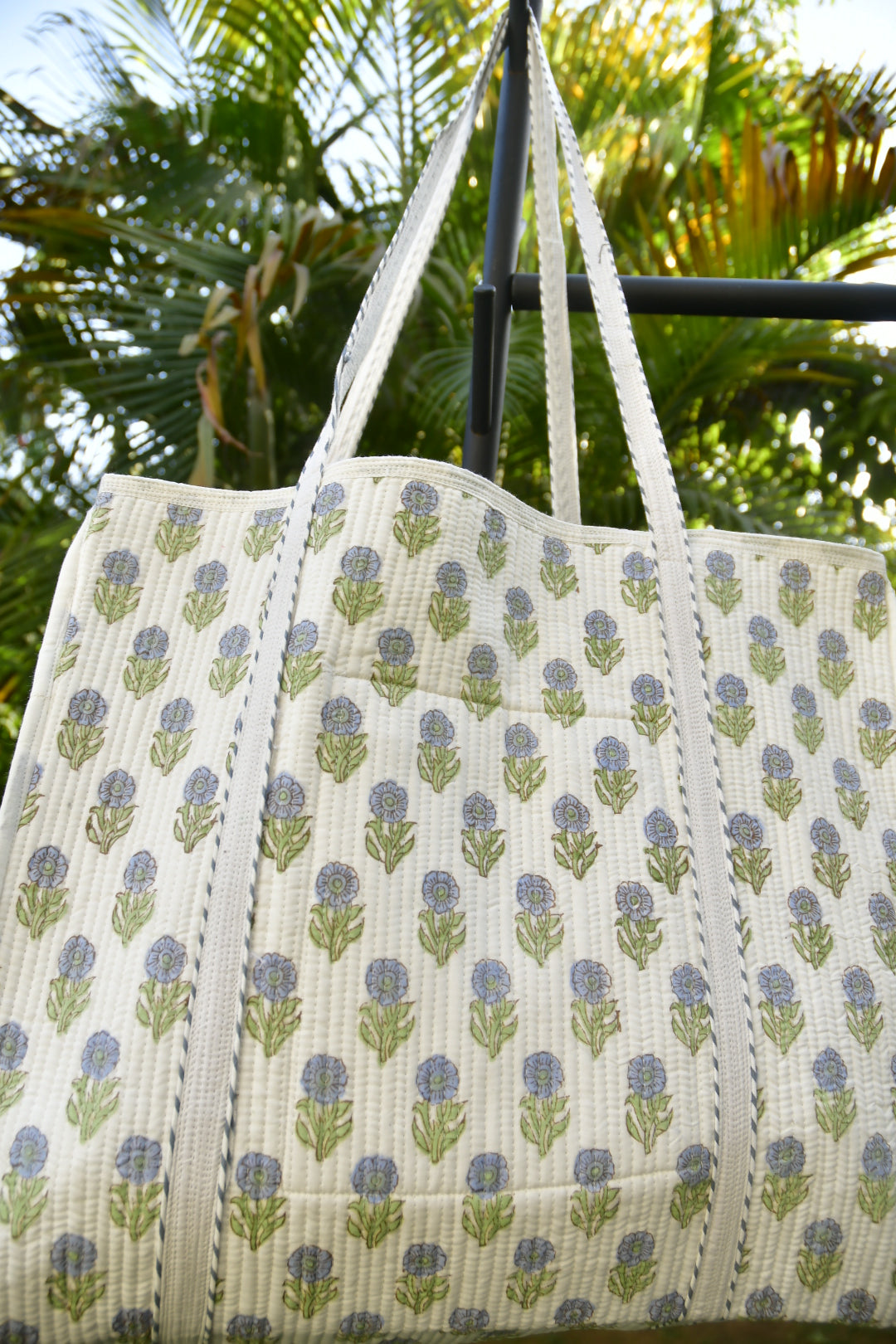Back side tote bag