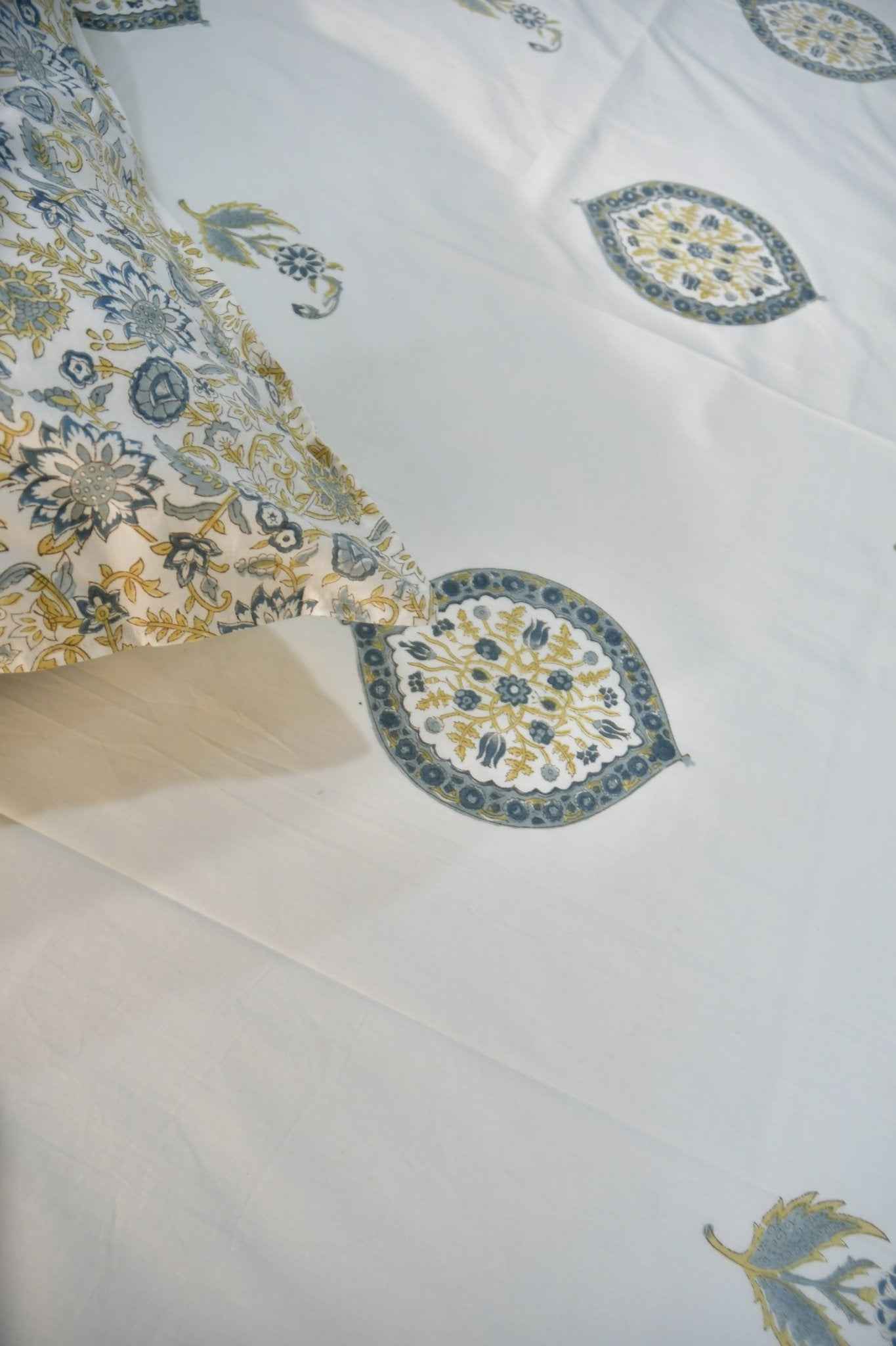 Classic Mughal Motif Cotton Handblock Bedsheet
