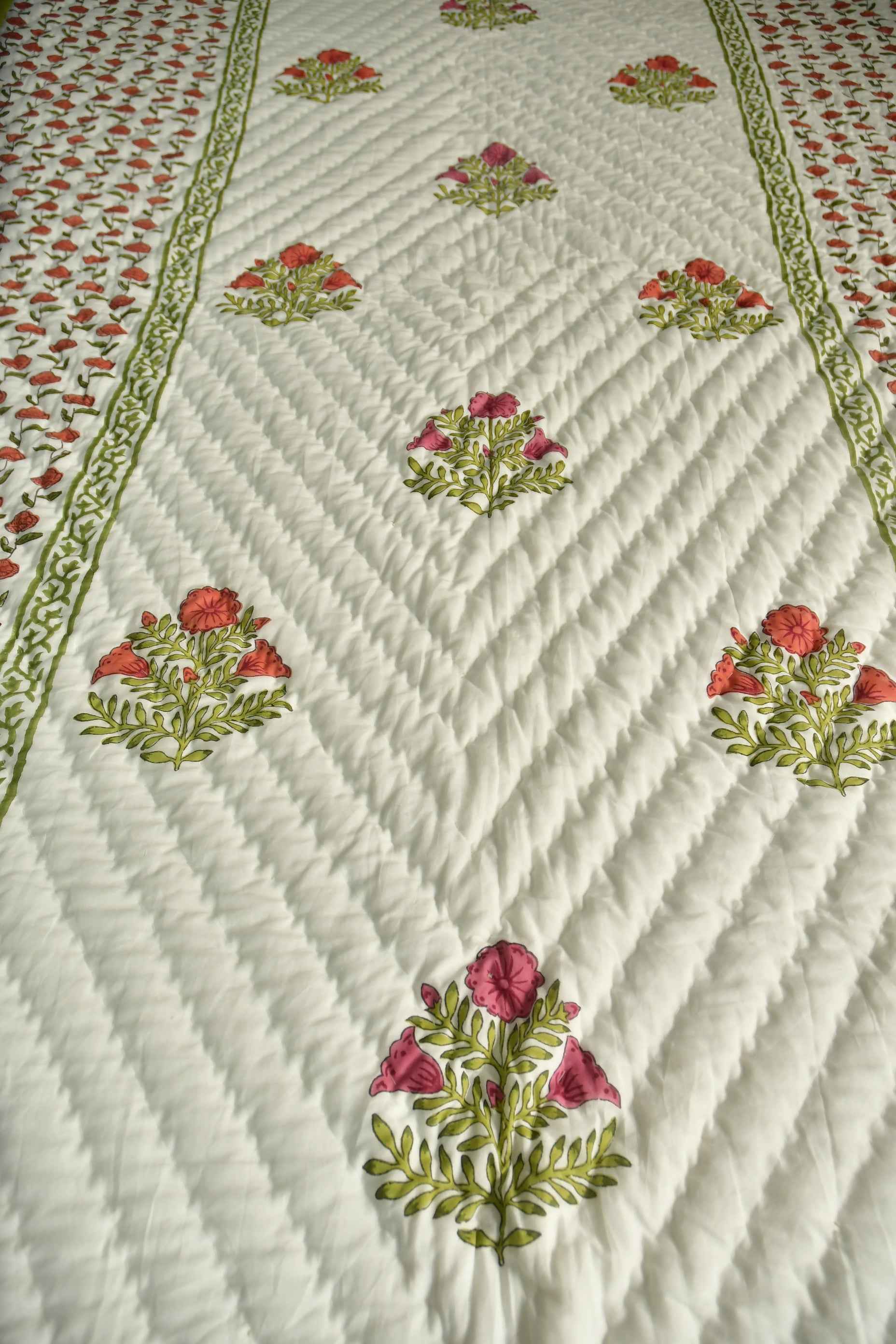 Khoobsurat Floral Mul Mul Handblock Cotton Quilt