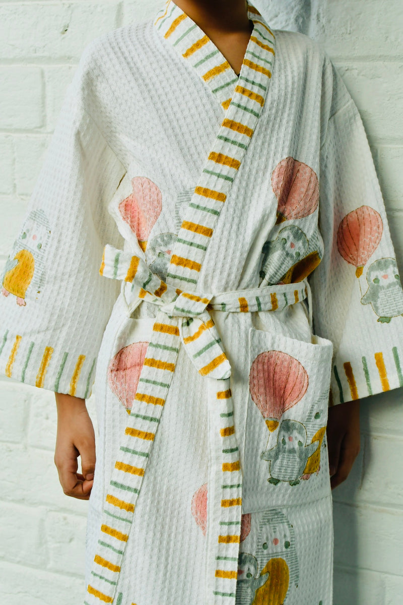Kids balloon bathrobe