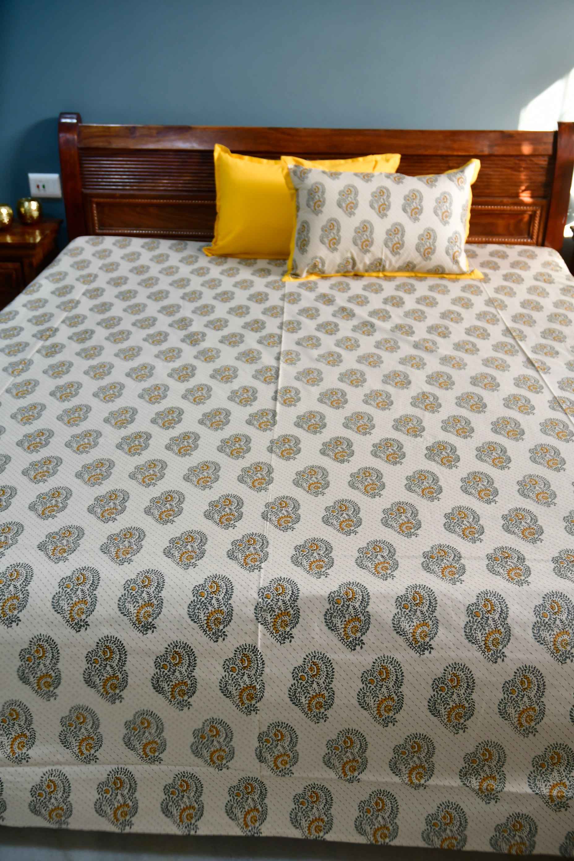 Exclusive Super King Cotton Bedsheet ( In 3 colours)