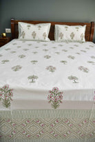Palm Bliss Bedsheet, Soft Cotton, Tropical Vibes