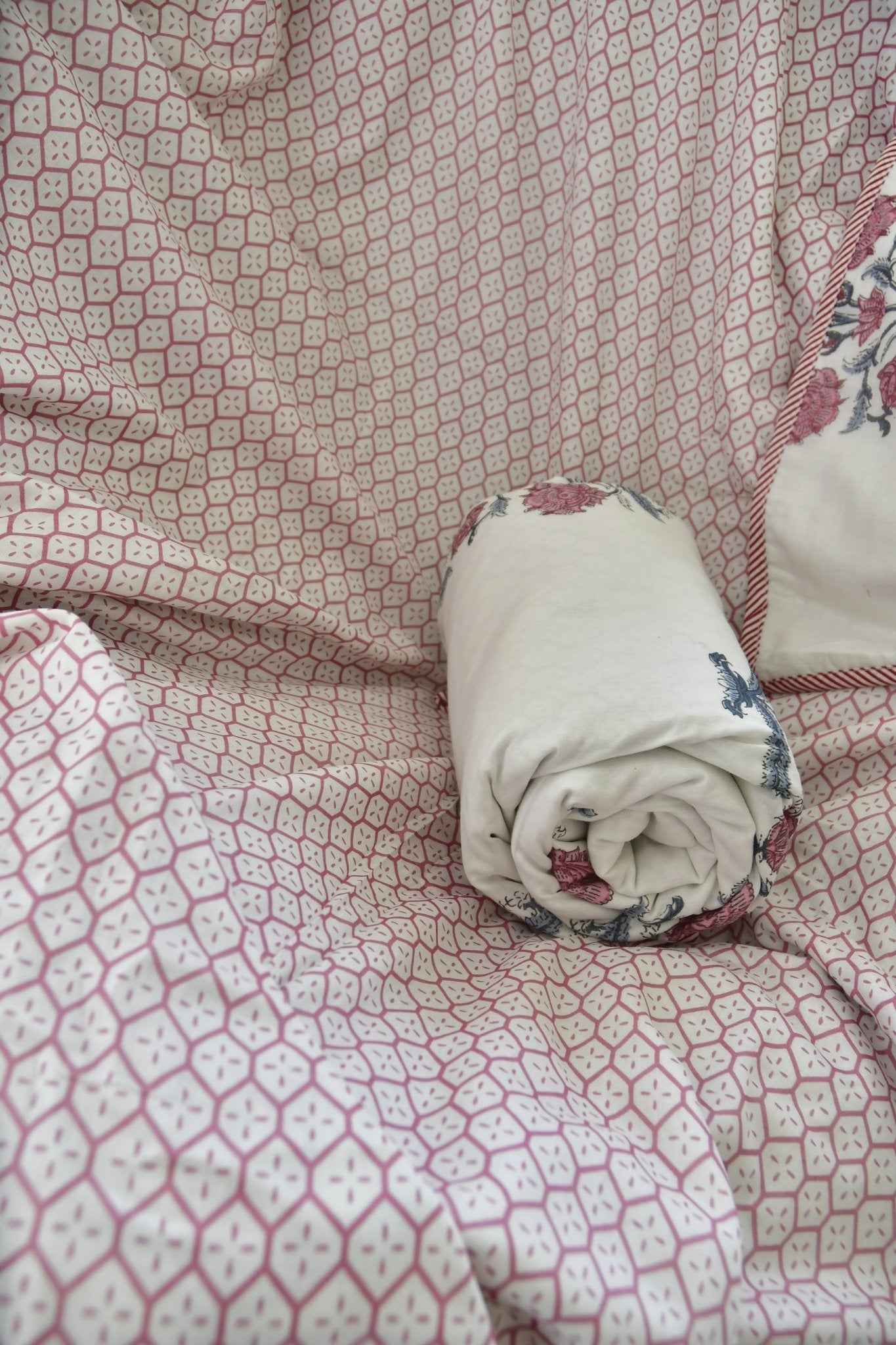 Burnt Pink Buta Print Reversible Cotton Dohar