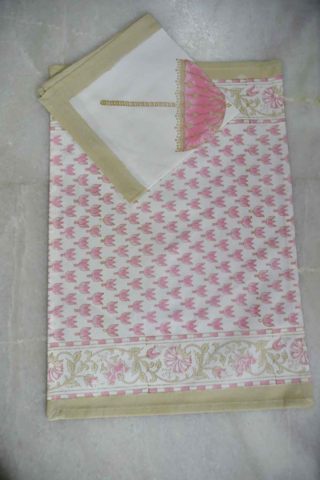 Pink Umbrella Table Mat Napkin Runner