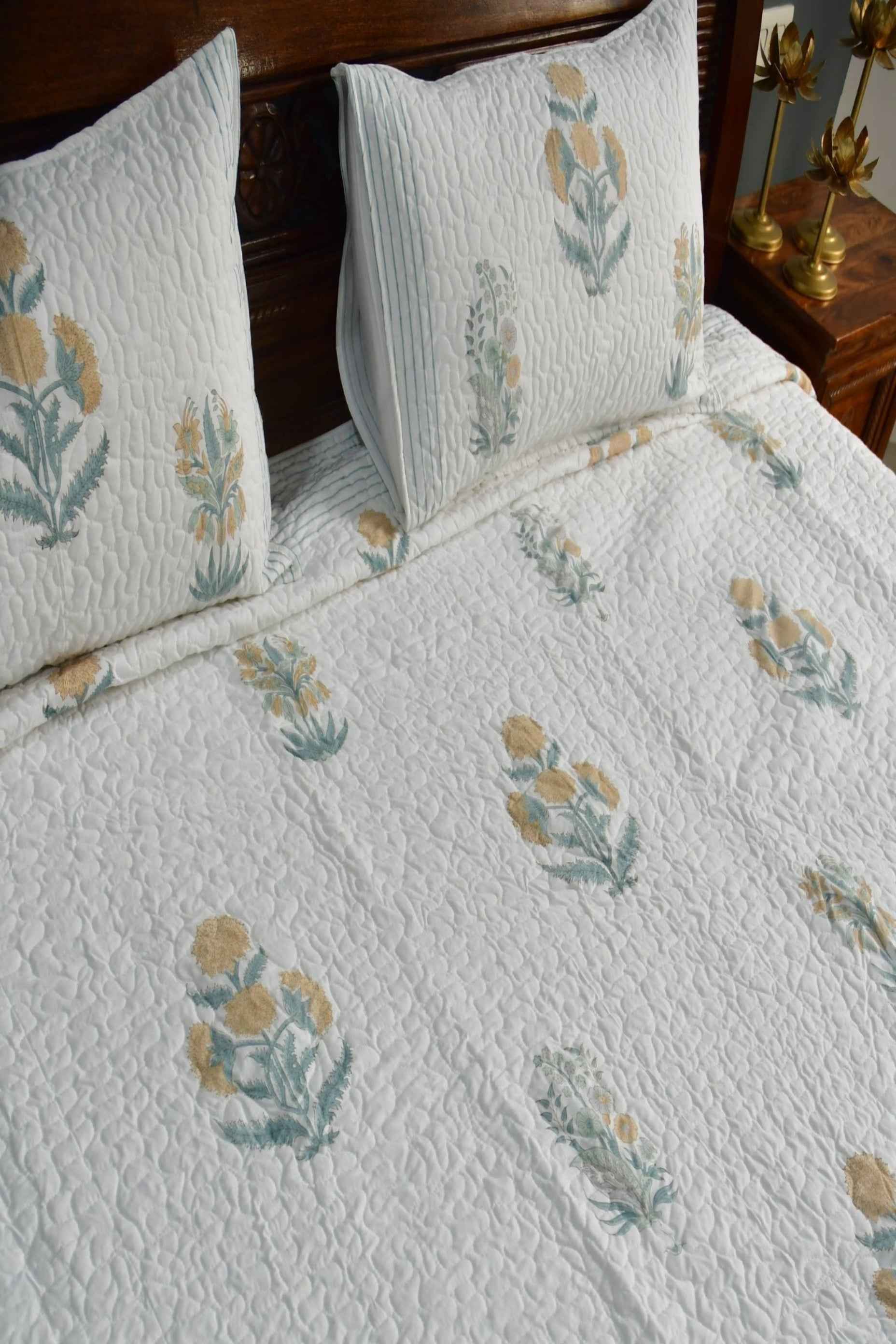 Yellow Poppy Quilted Bedcover : Simple & Modern