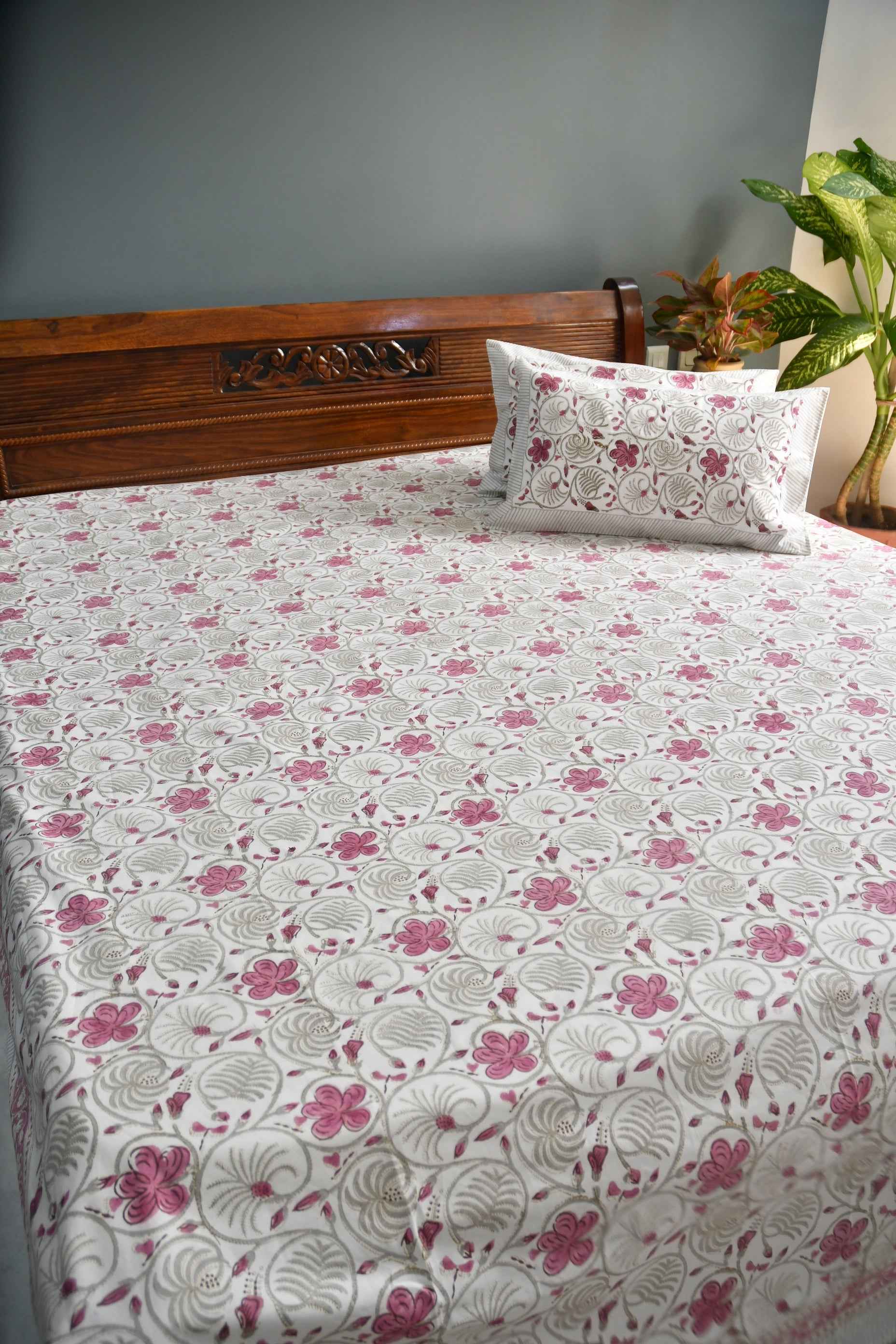 Hibiscus Bloom Bedsheet: Hand-Blocked Paradise