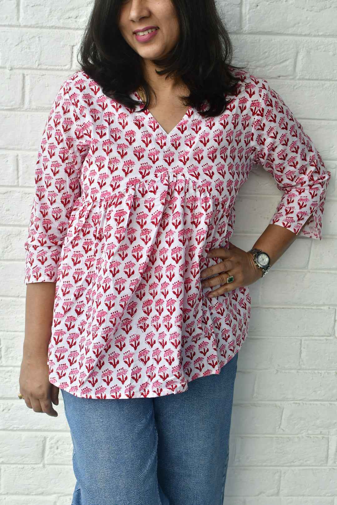 Red Buti White Short Top handblock Office wear