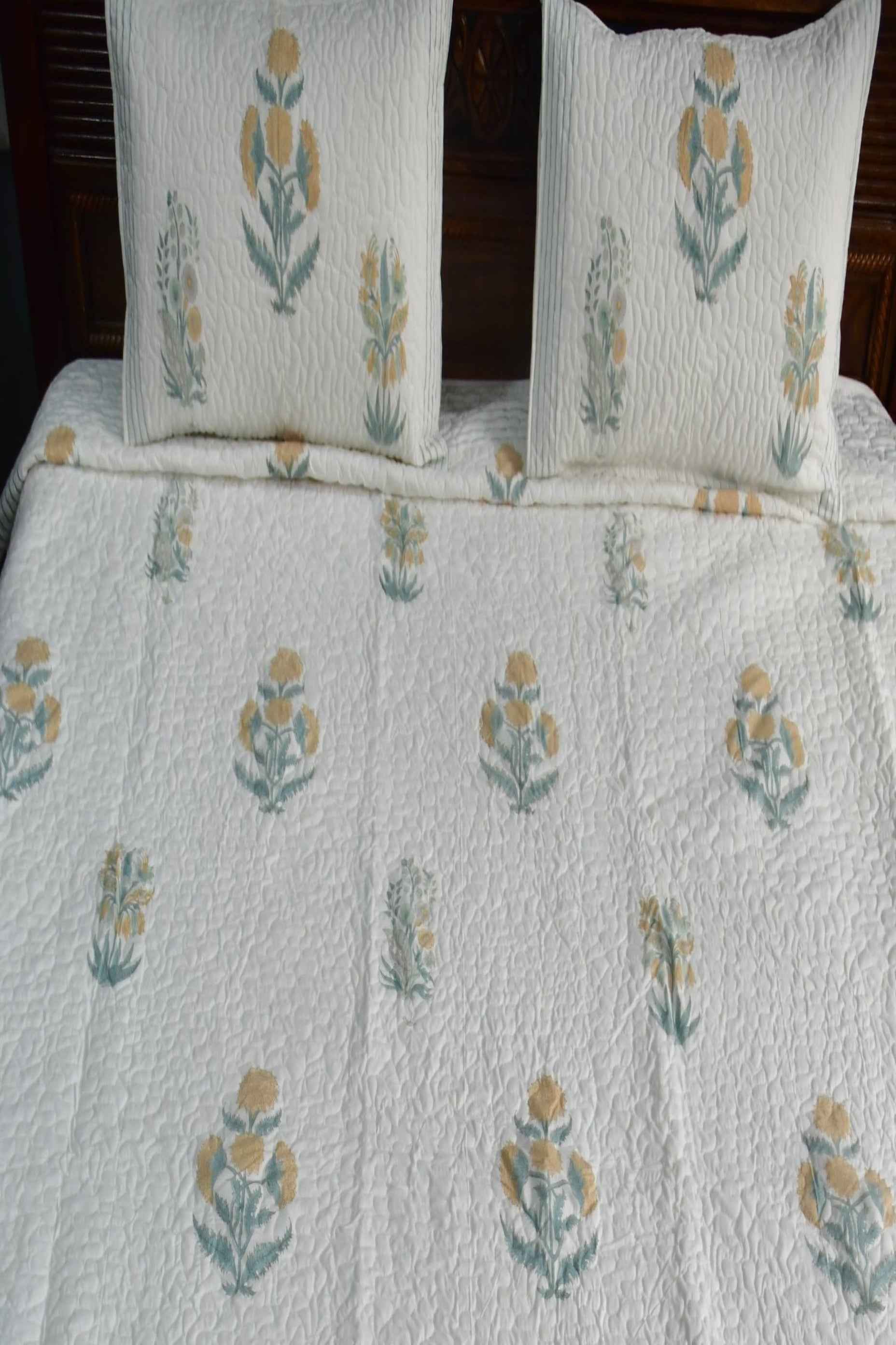 Yellow Poppy Quilted Bedcover : Simple & Modern