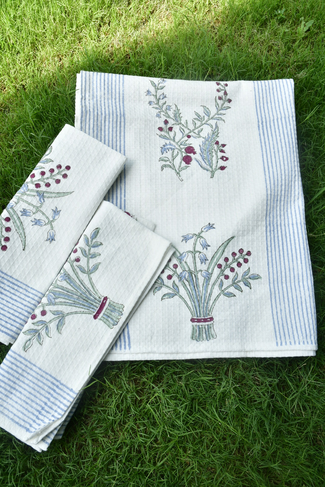Anaar Pattern Bath & Hand Towel Set