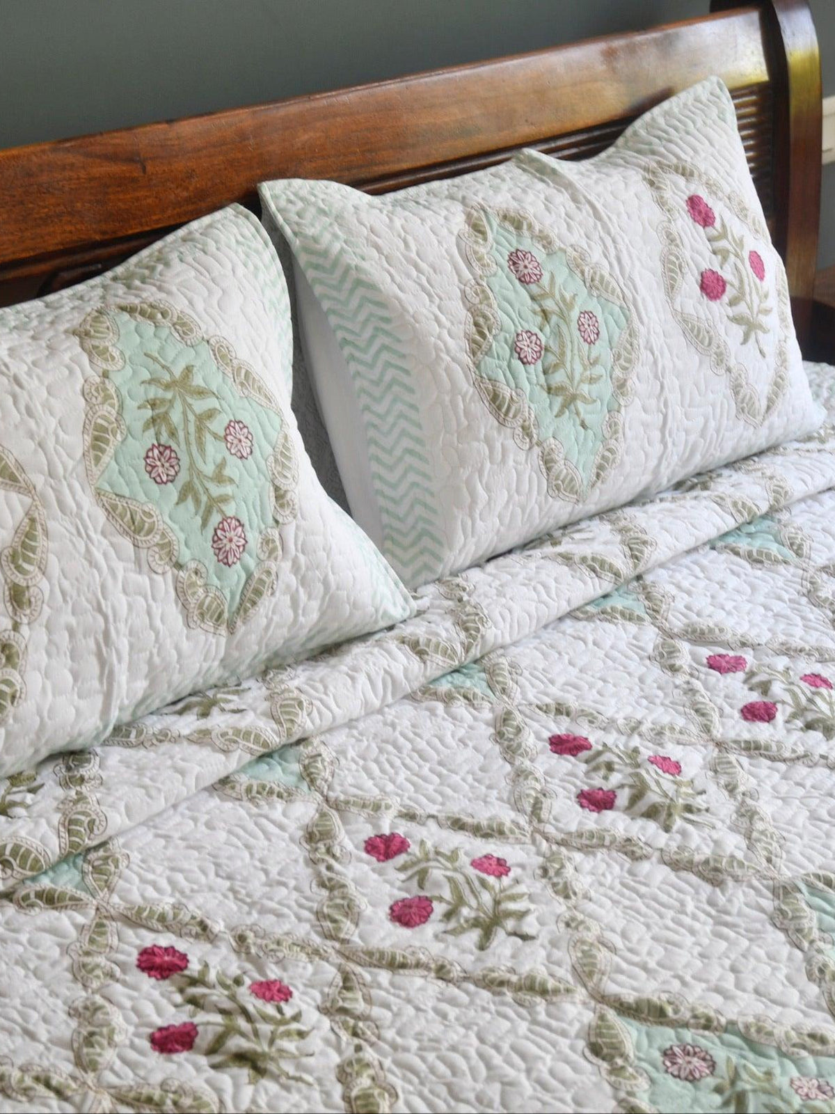 Sugandha Jaal Quilted bedcover Organic cotton