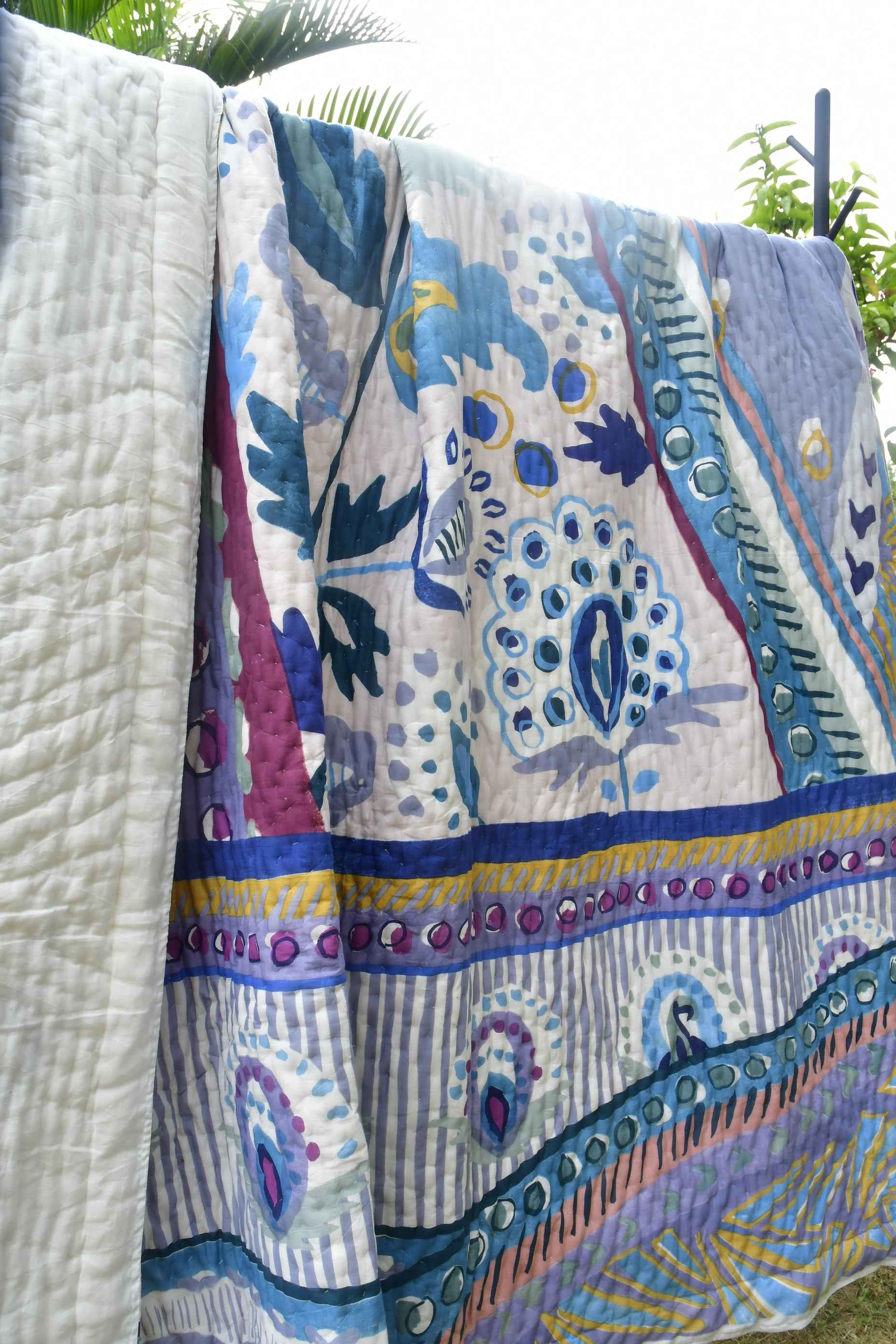 Drama Love Hand Painted Premium Mul Mul Quilt