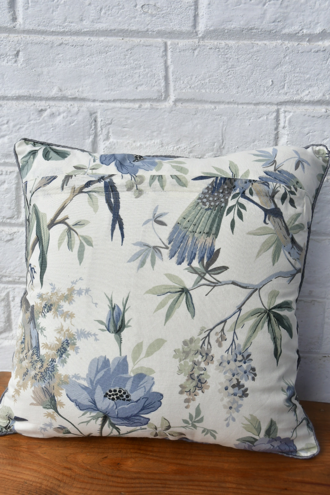 Neela baag cotton quilted cushion cover