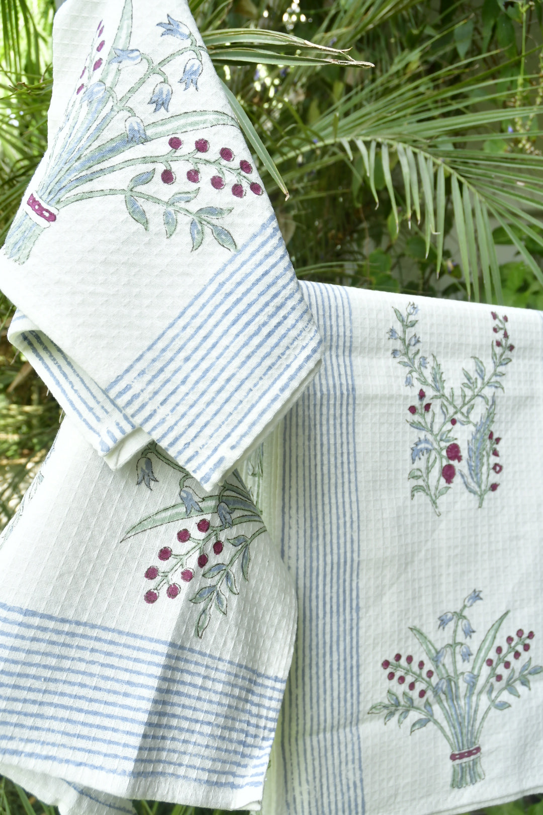 Anaar Pattern Bath & Hand Towel Set