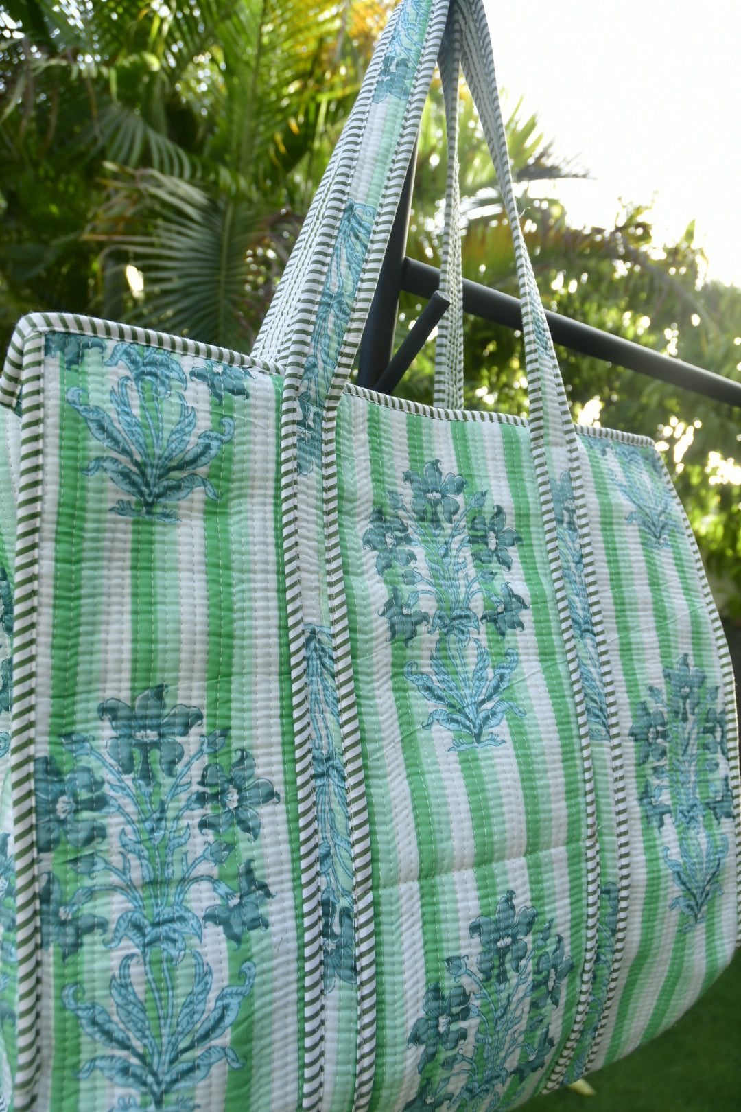 Green stripe zipper bag