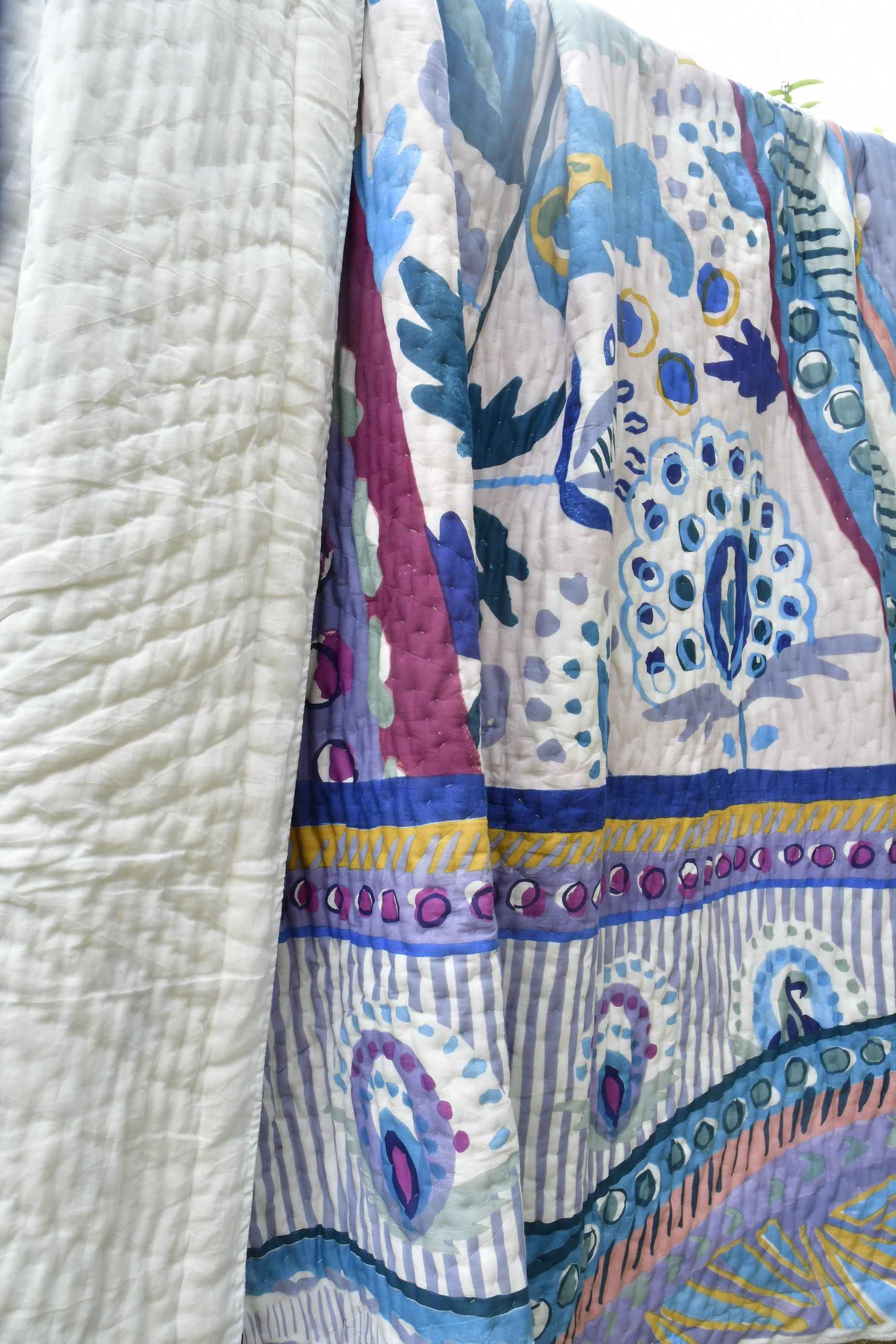 Drama Love Hand Painted Premium Mul Mul Quilt