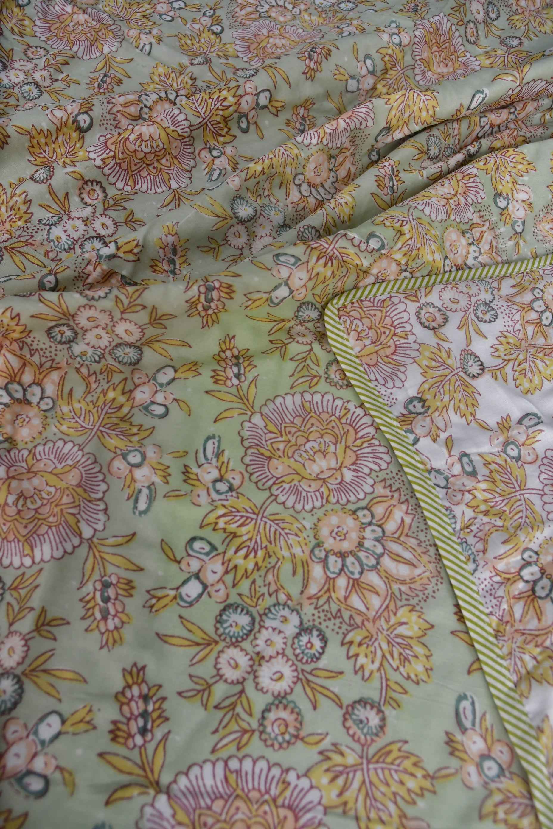 Pista Green Reversible : Double Style & Comfort