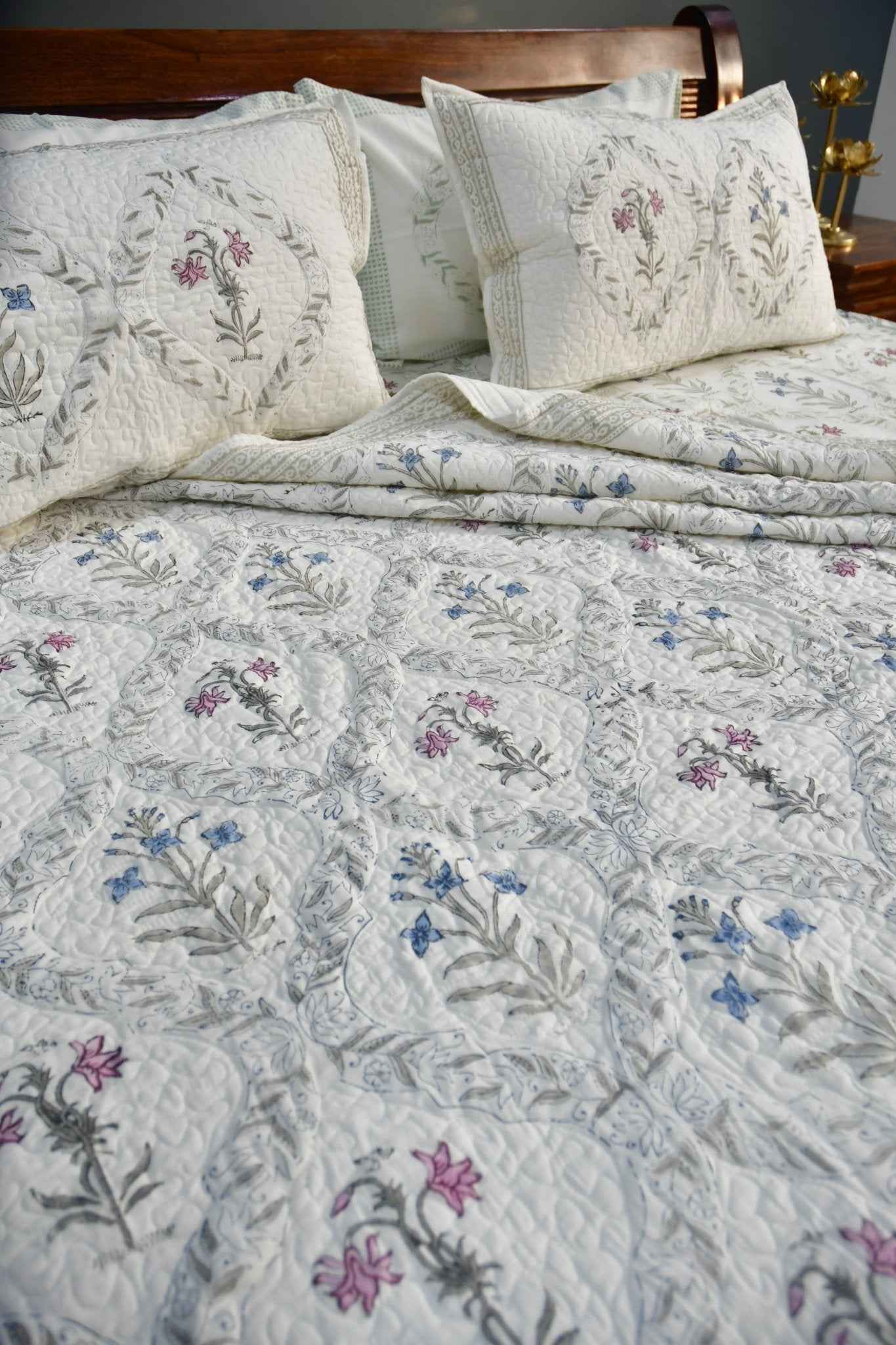 Classic Mughal Jaal Handblock Bedding set