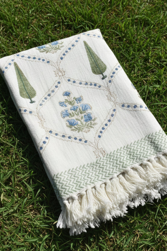 Green cypress leaf throw 