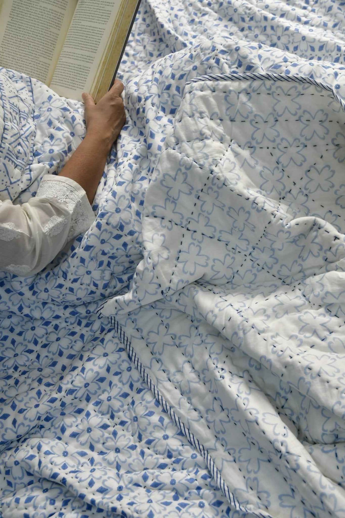 Blue Geometrical Floral Quilt