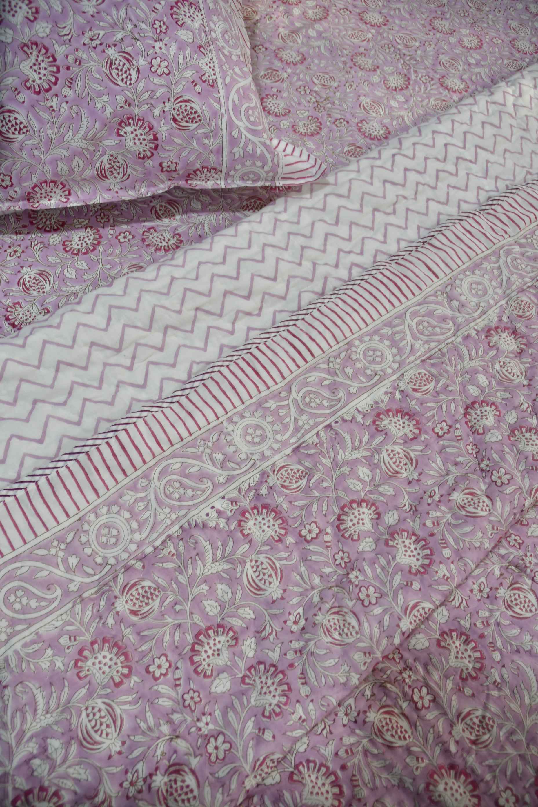 Gulabi Floral Bedding Set: Soft & Breathable Cotton