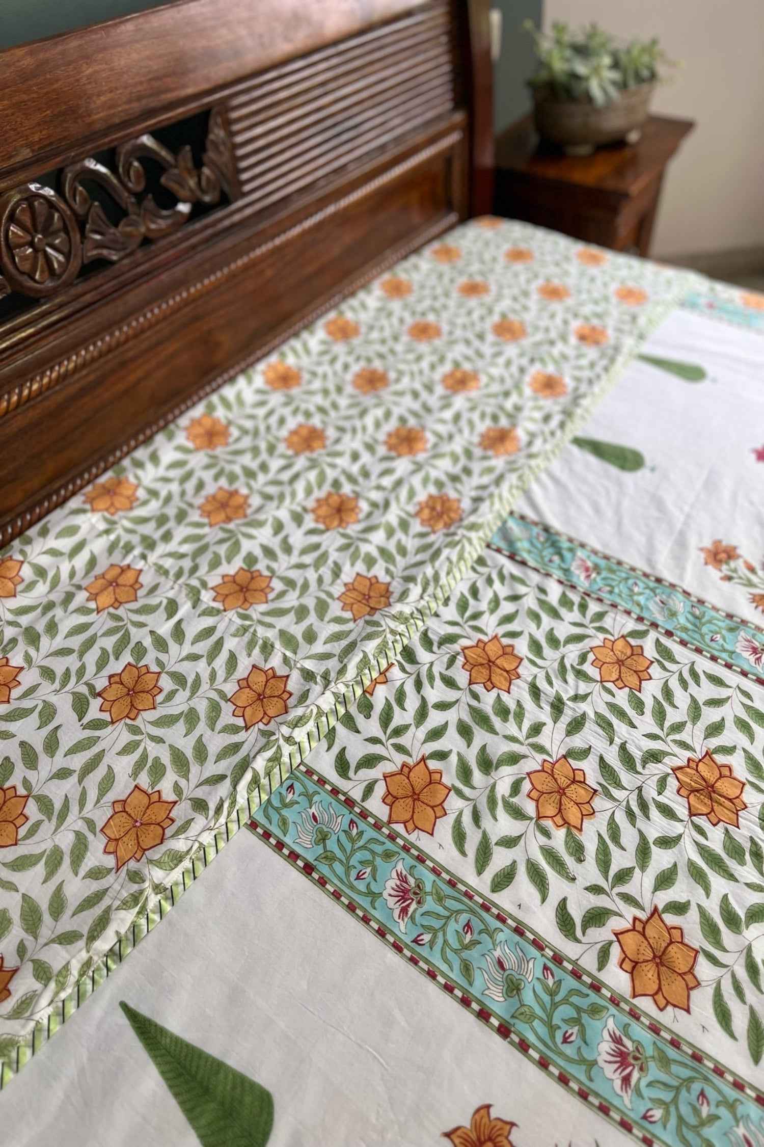 Floral Kesari Baag Premium Dohar Jaipur Luxury